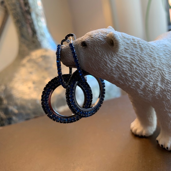 Beautiful Crystal detachable Round earrings 🌺 - Picture 4 of 7